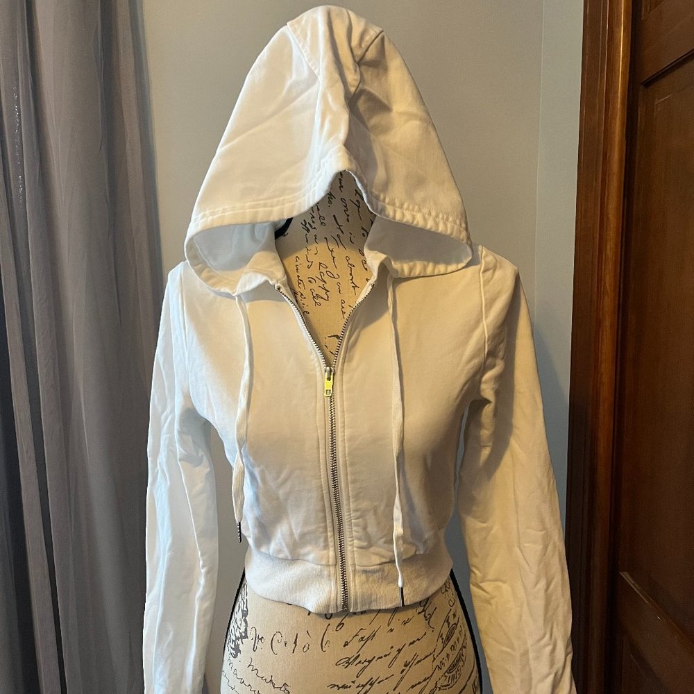 ZAFUL cropped white zip-up